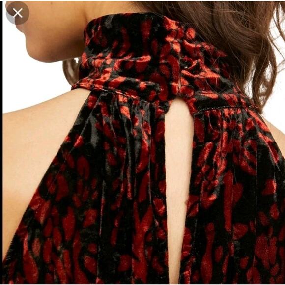 NWT Free People Womens Velvet Take A Break Halter Top Sz L Romantic Whimsigoth - Picture 2 of 12